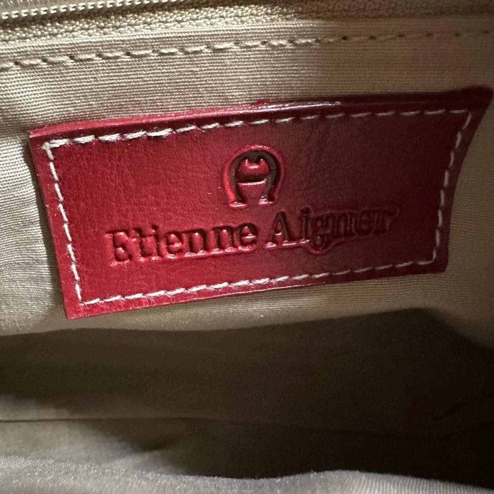Etienne Aigner Elegant Cream and Red Shoulder Bag - Picture 4 of 9